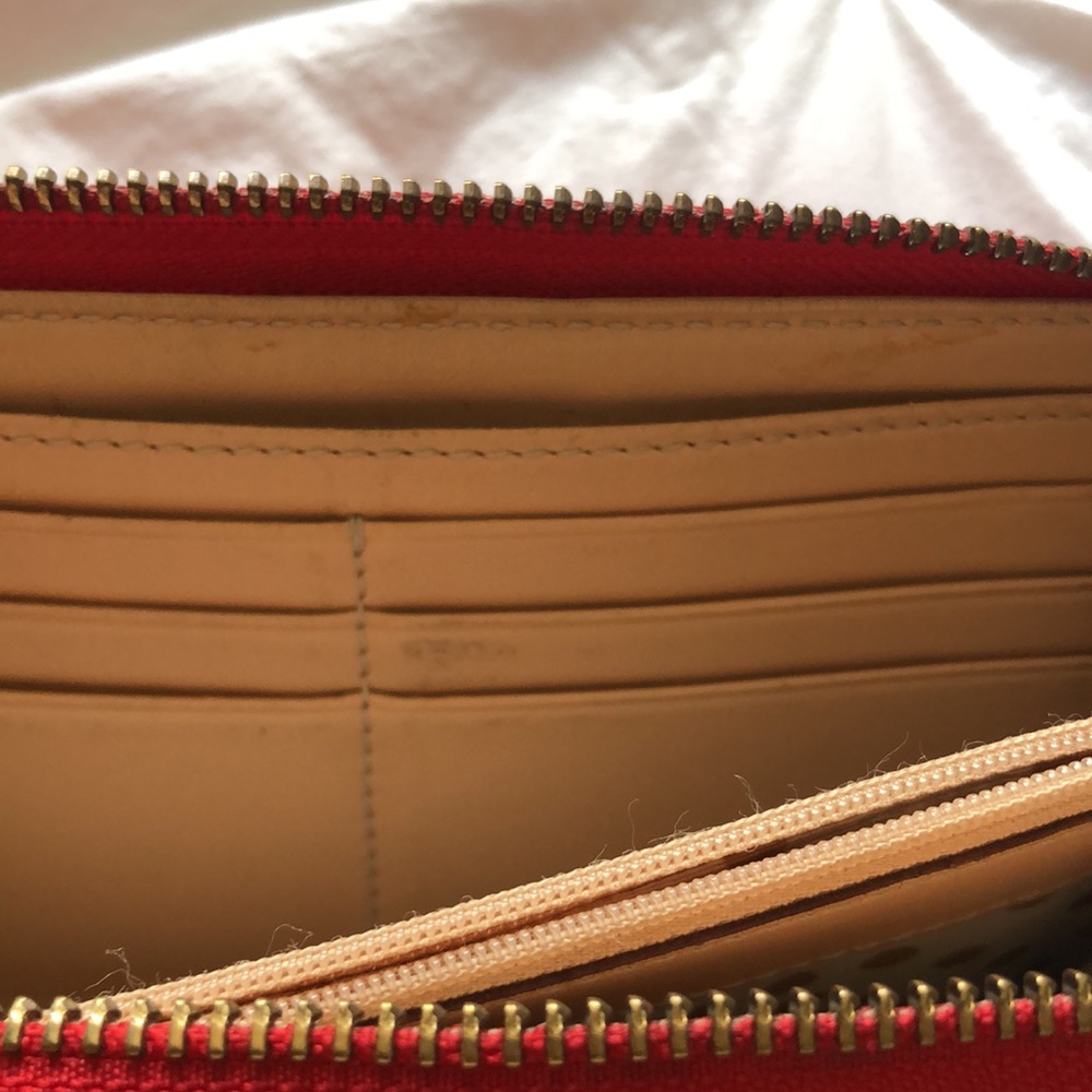 Kate Spade Red Wallet - Picture 8 of 9